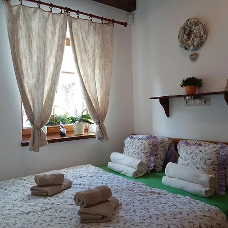 Pod Jestedem Apartment